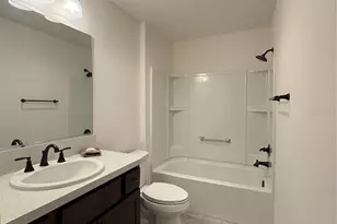 5805 Valente Ct, The Villages, FL 32163 - Photo 18