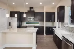 9853 Peebles St, Orlando, FL 32827 - Photo 2