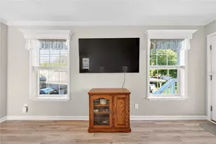 31609 Terrace Dr, Tavares, FL 32778 - Photo 20