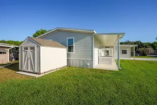 31609 Terrace Dr, Tavares, FL 32778 - Photo 46