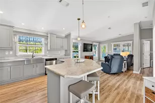 31609 Terrace Dr, Tavares, FL 32778 - Photo 12