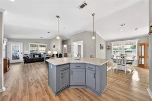 31609 Terrace Dr, Tavares, FL 32778 - Photo 16