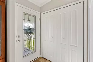 31609 Terrace Dr, Tavares, FL 32778 - Photo 4