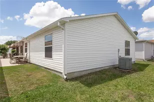 2427 Southern Oak St, The Villages, FL 32162 - Photo 10