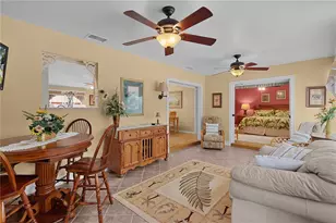 2766 Privada Dr, The Villages, FL 32162 - Photo 30