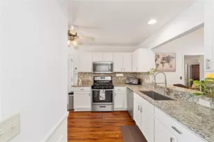 17869 SE 86th Auburn Ave, The Villages, FL 32162 - Photo 8