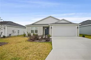 7661 Rutherford Ln, The Villages, FL 34762 - Photo 2