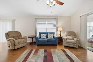 3076 Gulfport Ct, The Villages, FL 32163 - Photo 10