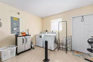 1021 Golden Grove Dr, The Villages, FL 32162 - Photo 26