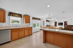 10380 SE 127th Ln, Belleview, FL 34420 - Photo 14
