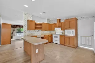 10380 SE 127th Ln, Belleview, FL 34420 - Photo 12