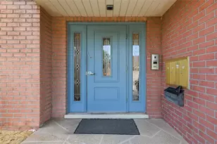 100 E Oak Terrace Dr, Leesburg, FL 34748 - Photo 2
