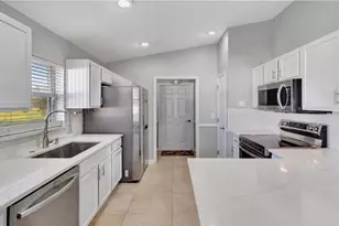 23905 Narrowleaf Ct, Leesburg, FL 34748 - Photo 18