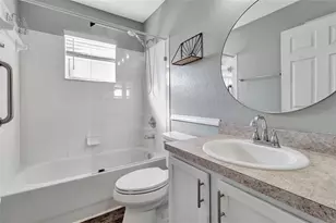 23905 Narrowleaf Ct, Leesburg, FL 34748 - Photo 8