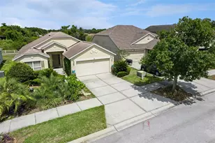 320 Anorak St, Groveland, FL 34736 - Photo 4