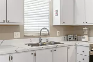 1809 Daffodil Ln, The Villages, FL 32159 - Photo 8