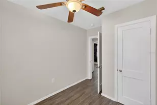 706 Mission Dr, Wildwood, FL 34785 - Photo 30