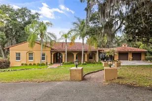 1909 Country Club Dr, Eustis, FL 32726 - Photo 2