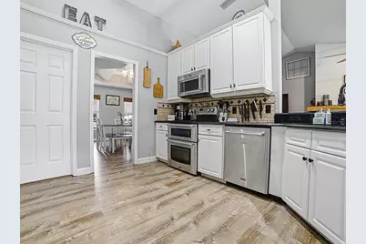 7817 Laurel View Drive, Mount Dora, FL 32757 - Photo 14