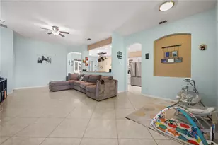 333 Higher Combe Dr, Davenport, FL 33897 - Photo 14