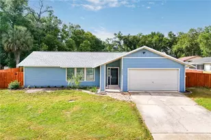 25302 Gleneagles St, Sorrento, FL 32776 - Photo 2