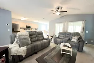 32676 Oak Park Dr, Leesburg, FL 34748 - Photo 6