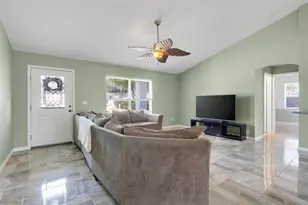 117 Gentle Breeze Dr, Minneola, FL 34715 - Photo 6