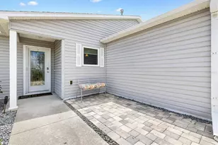 470 Oboe Way, The Villages, FL 32162 - Photo 2