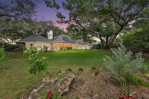 33746 Spring Dr, Leesburg, FL 34788 - Photo 2