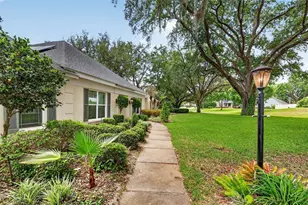 33746 Spring Dr, Leesburg, FL 34788 - Photo 6