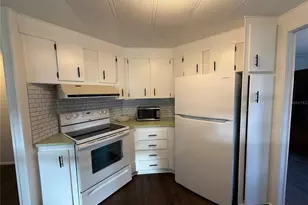 27 S Bobwhite Rd, Wildwood, FL 34785 - Photo 8