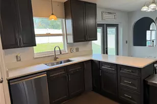 239 Curtis Ave, Groveland, FL 34736 - Photo 18