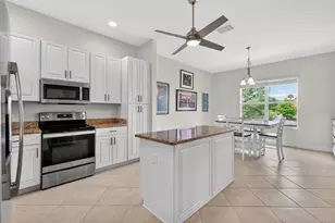 10180 Lake Miona Way, Oxford, FL 34484 - Photo 12