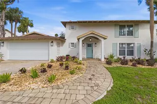 9235 W Harbor Isle Ct, Crystal River, FL 34429 - Photo 2