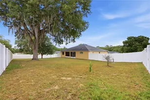 306 Stone Point Ln, Lady Lake, FL 32159 - Photo 32