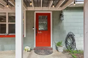 321 E 11th Ave, Mount Dora, FL 32757 - Photo 6