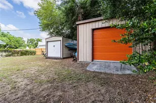 210 Donna St, Tavares, FL 32778 - Photo 34