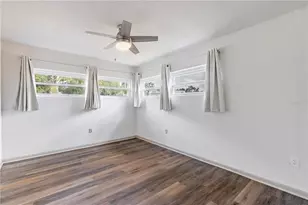 210 Donna St, Tavares, FL 32778 - Photo 16