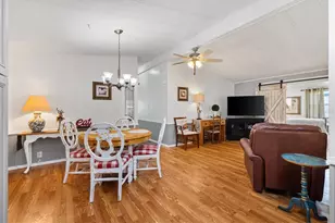 732 Royal Palm Ave, Lady Lake, FL 32159 - Photo 10