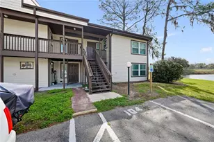 17203 Sandalwood Dr, Wildwood, FL 34785 - Photo 4