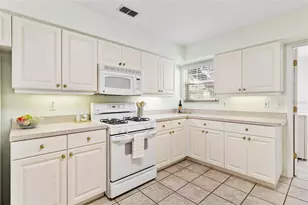 911 Beverly Harbors Dr, Leesburg, FL 34748 - Photo 22