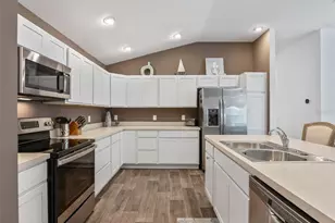 4953 Ellie Ln, The Villages, FL 32163 - Photo 14