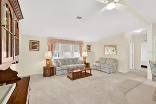 706 Tangerine Dr, Lady Lake, FL 32159 - Photo 6