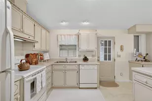 706 Tangerine Dr, Lady Lake, FL 32159 - Photo 12