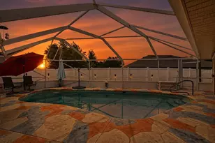 33939 Valencia Dr, Leesburg, FL 34788 - Photo 2