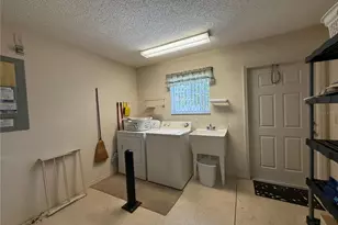1071 Blythe Way, The Villages, FL 32162 - Photo 6
