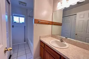 542 E Caroline St, Tavares, FL 32778 - Photo 8