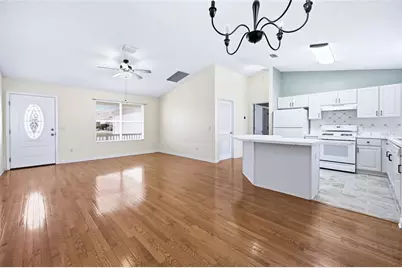 17705 SE 93rd Hawthorne Avenue, The Villages, FL 32162 - Photo 10