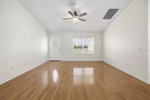 17705 SE 93rd Hawthorne Ave, The Villages, FL 32162 - Photo 8