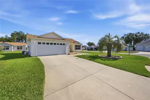 17705 SE 93rd Hawthorne Ave, The Villages, FL 32162 - Photo 4